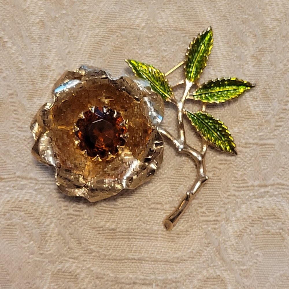 Vintage Sarah Coventry Gold tone Rose with Topaz Colored Stone Brooch
